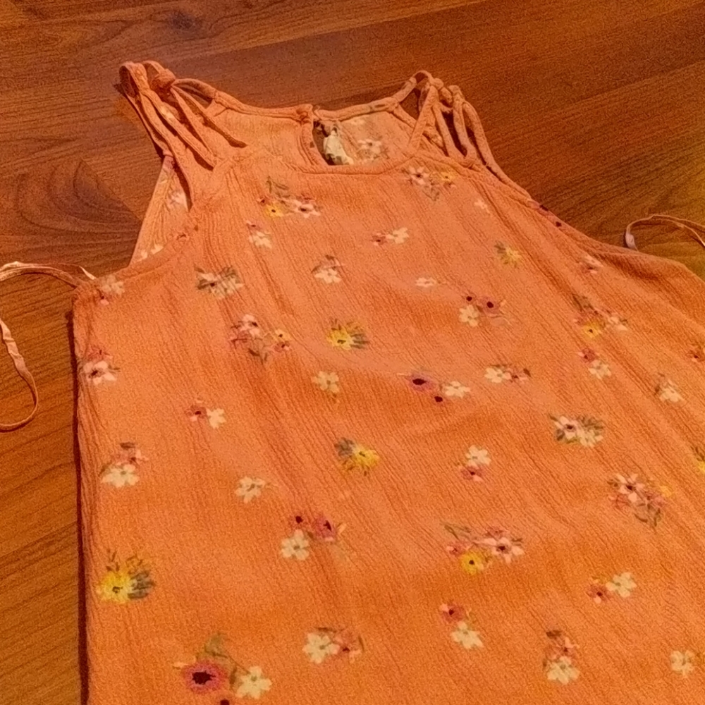 Shirt - Picture 2 of 2